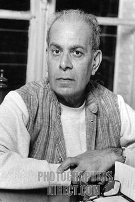 Lokenath BhattachaRya Poete et novelist bengali ( 1927 2001 )
